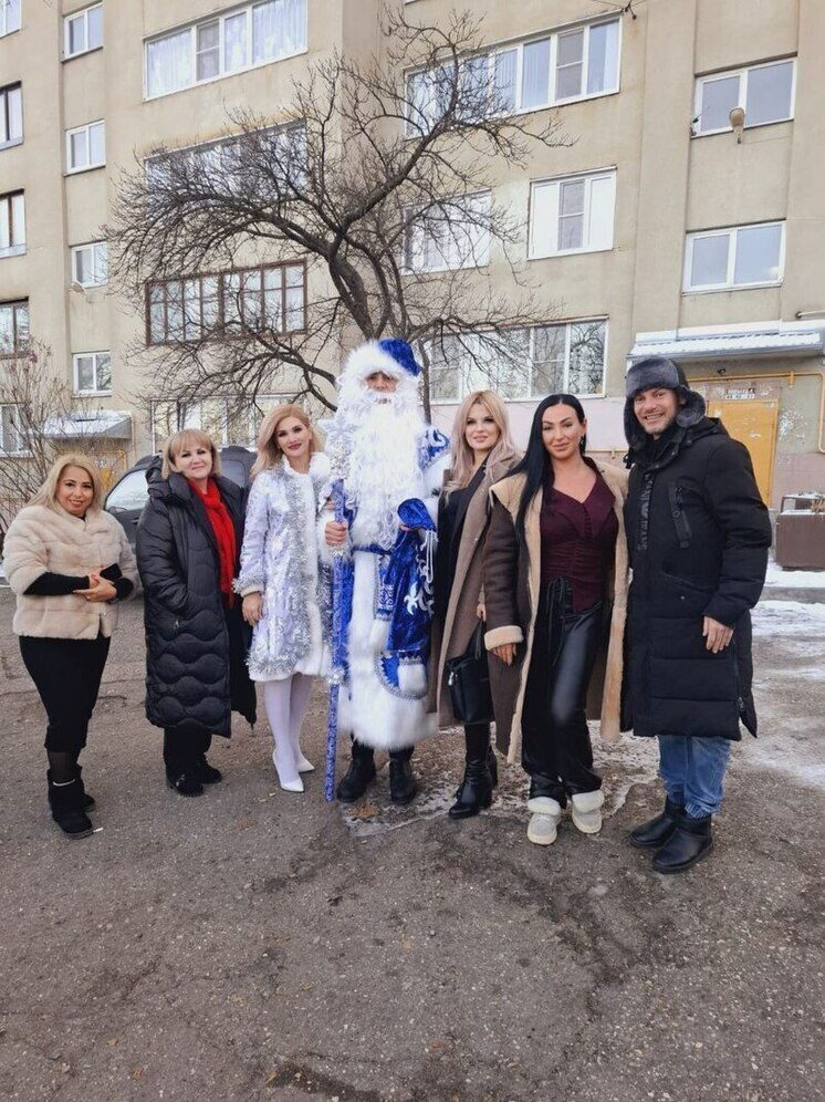 Кисловодские волонтёры и депутаты подарили новогоднее чудо многодетной семье