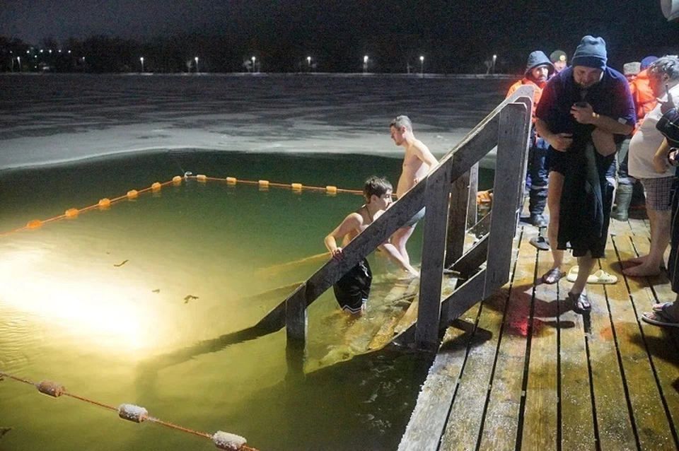 Крещенские купания собрали в Ессентуках почти 10 тысяч верующих0