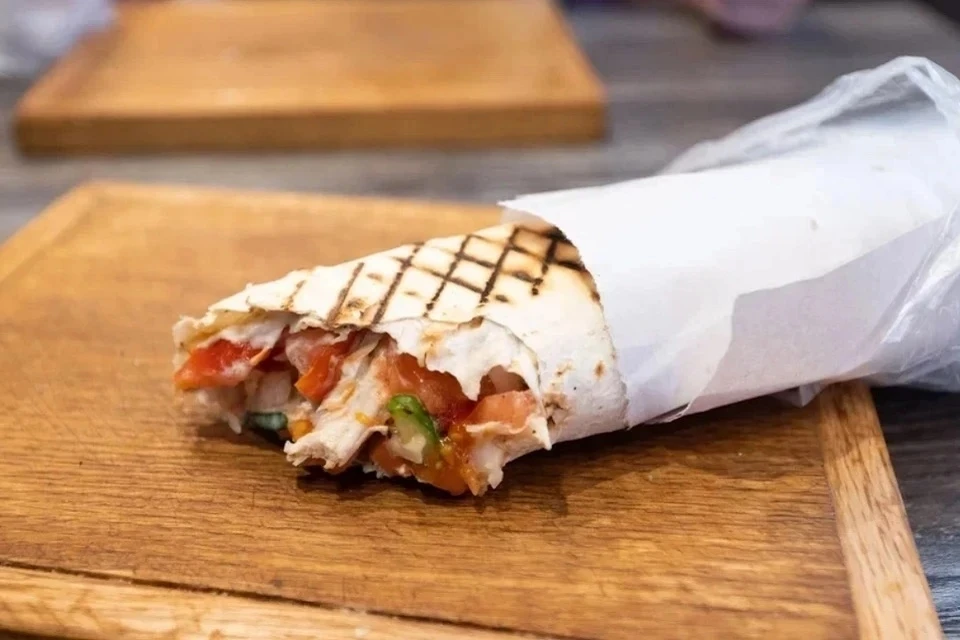 Мальчику из Владикавказа попалась проволока в фаст-фуде0