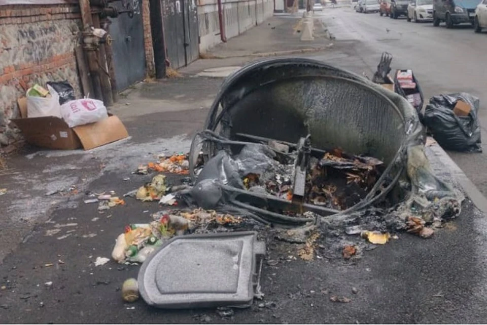 Мусорные вандалы испортили несколько контейнеров во Владикавказе0