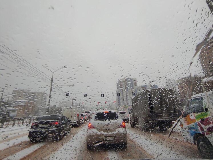 На Ставрополье движение на участке трассы «Светлоград - Благодарный - Буденновск» ограничено из-за непогоды