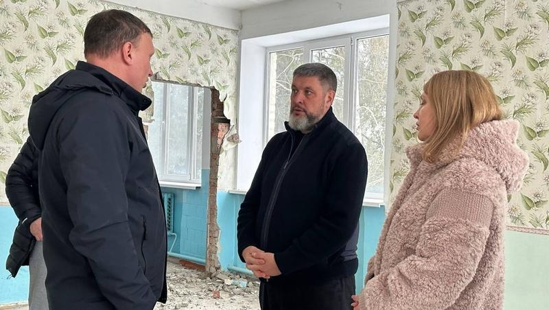 Партдесант осмотрел медучреждения и детсад после капремонта на Ставрополье