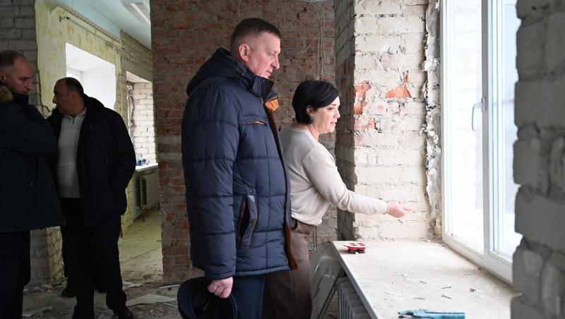 Партдесант проверил ход капремонта в школах и детских садах Ставрополья