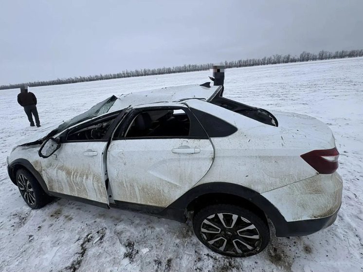 Пять человек пострадали при опрокидывании автомобиля на Ставрополье