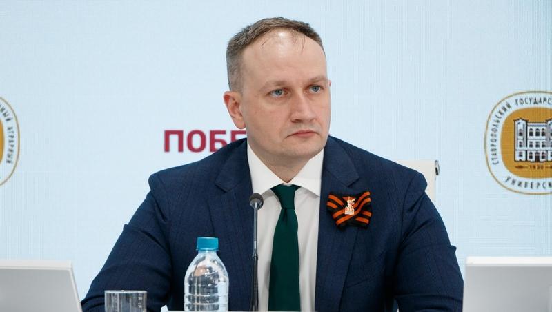 Поддержка бойцов СВО в приоритете экономики Ставрополья — министр Доронин