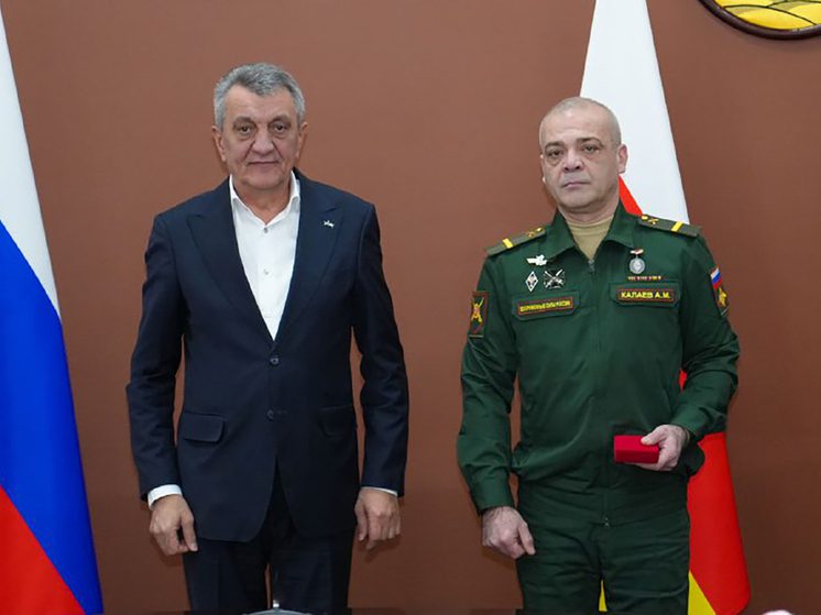 Сергей Меняйло наградил героев СВО