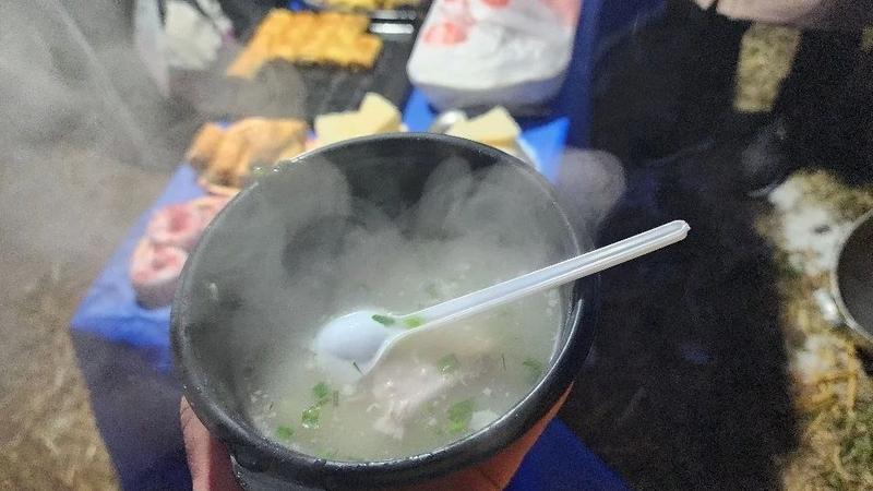 Шестиметровый костёр согревал жителей Предгорья у крещенской купели