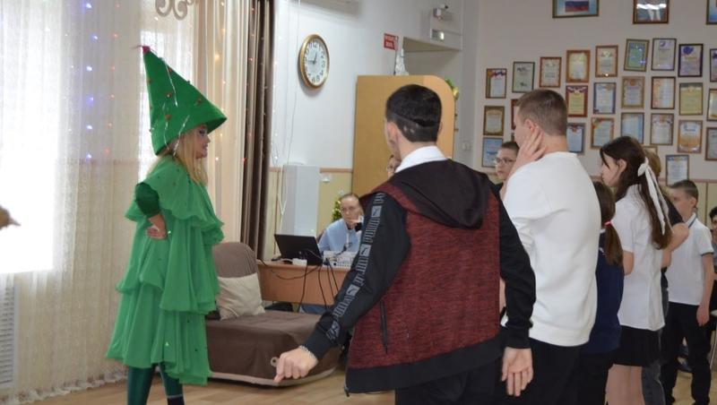 Сотрудники ставропольского следкома посетили детдом в селе Дивном