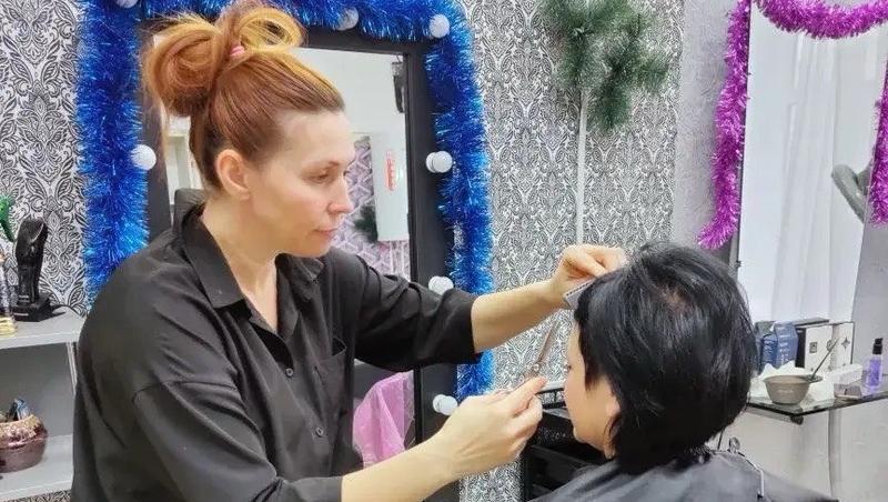 Ставропольчанка открыла парикмахерскую на средства соцконтракта