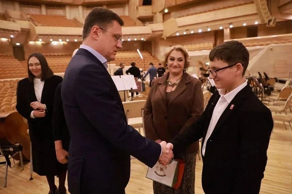 Ставропольский школьник встретился со знаменитым дирижером на концерте в Москве0