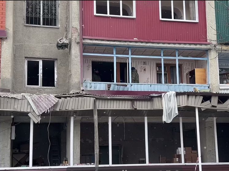 В Беслане действует режим повышенной готовности после падения обломков БПЛА на жилой дом