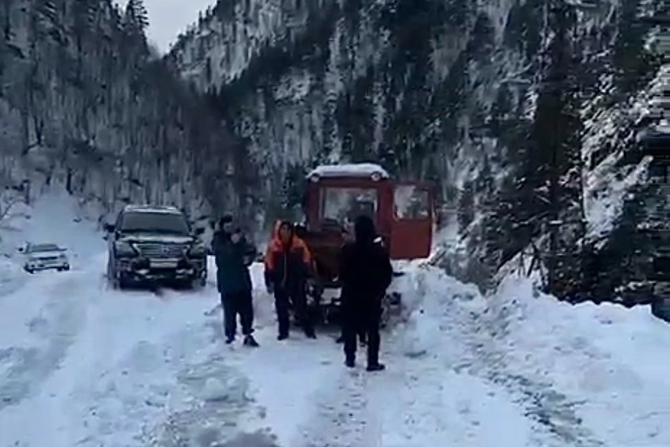 В Цунтинском районе Дагестана сошла лавина0