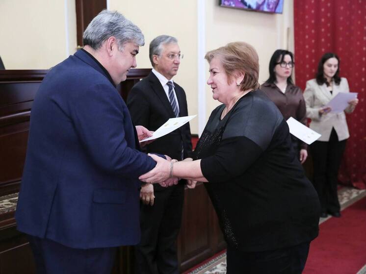 В Кабардино-Балкарии 124 семьи из аварийного дома получили ключи от новых квартир