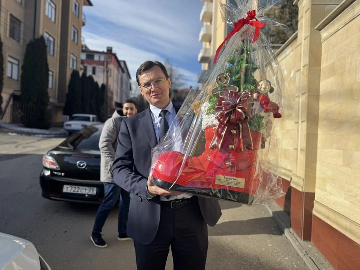 В Кисловодске поздравили победителей городского конкурса «Новогодний Кисловодск — 2026»  Ставрополь (Кавказ)1