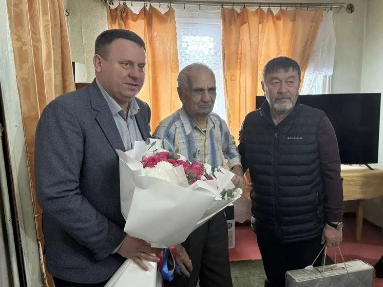 Ветеран Великой Отечественной войны Василий Воронков из Нефтекумского округа отметил 100-летний юбилей