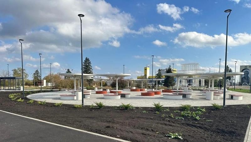 Видеокамеры установят после акта вандализма в сквере около аэропорта Ставрополя