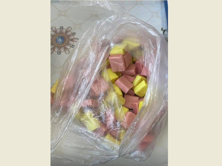 Во Владикавказе задержали женщину, пытавшуюся передать наркотики в СИЗО внутри конфет