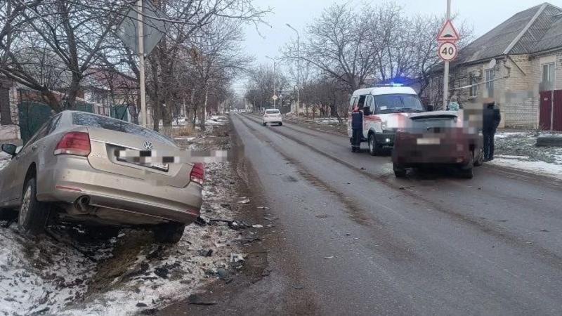 Водитель иномарки пострадал в ДТП в Минводах