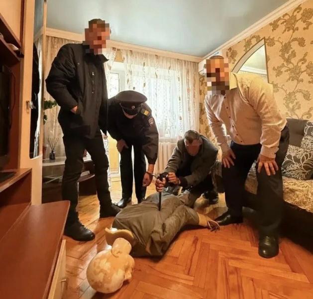 Житель Невинномысска до смерти избил знакомого руками, ножом и электропилой