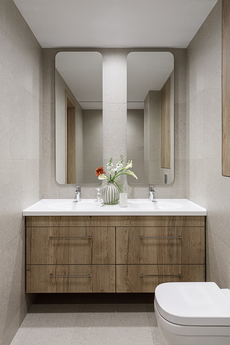 Красочные акценты в интерьере дома в Алматы — проект Илоны Курбановой