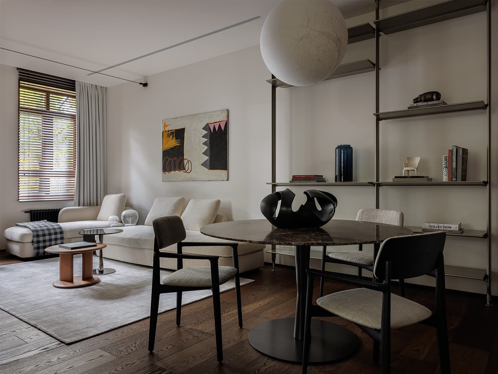 Теплый интерьер «отпускной» квартиры в Калининграде — проект Татьяны Генне