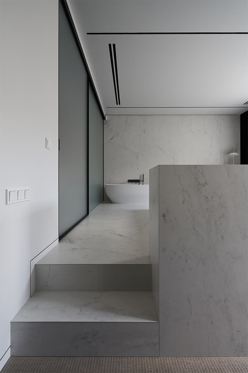 Интерьеры санузлов с отдельно стоящей ванной