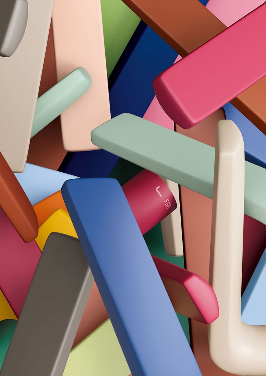 Больше чем фурнитура: 9 необычных дверных ручек