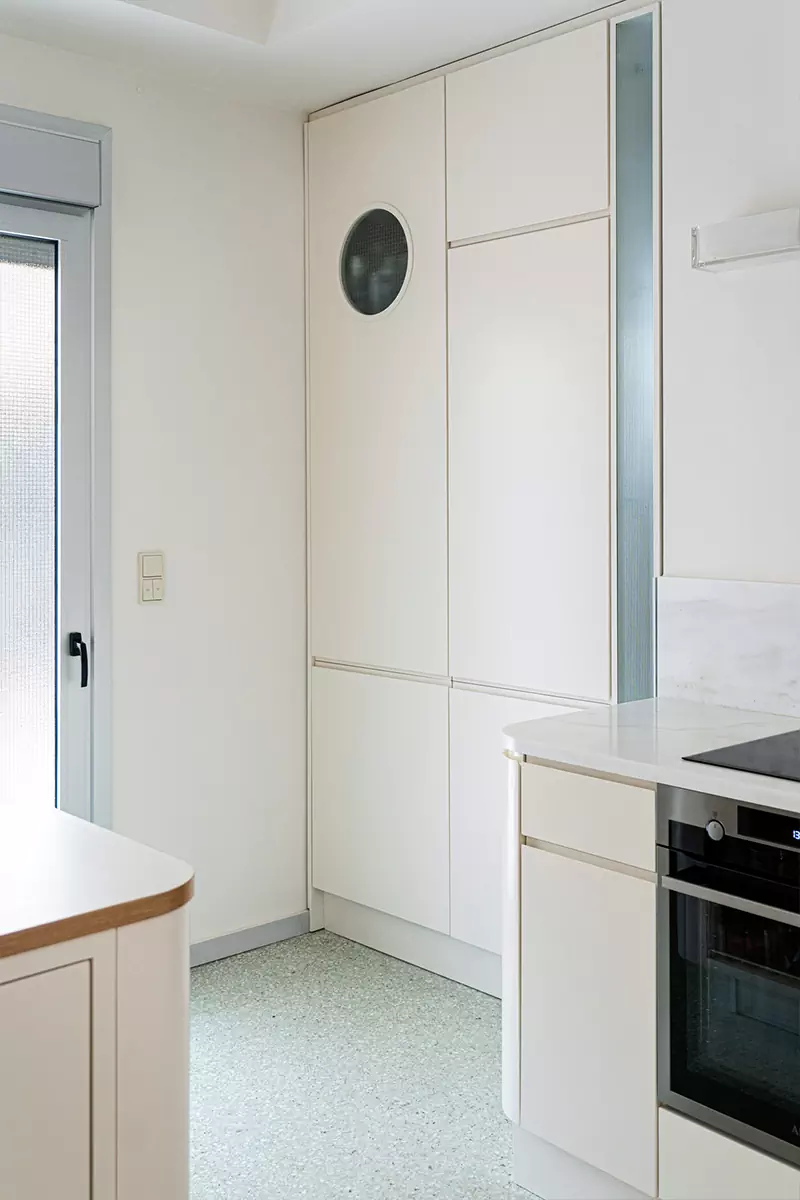 Кухни в интерьерах небольших квартир и студий