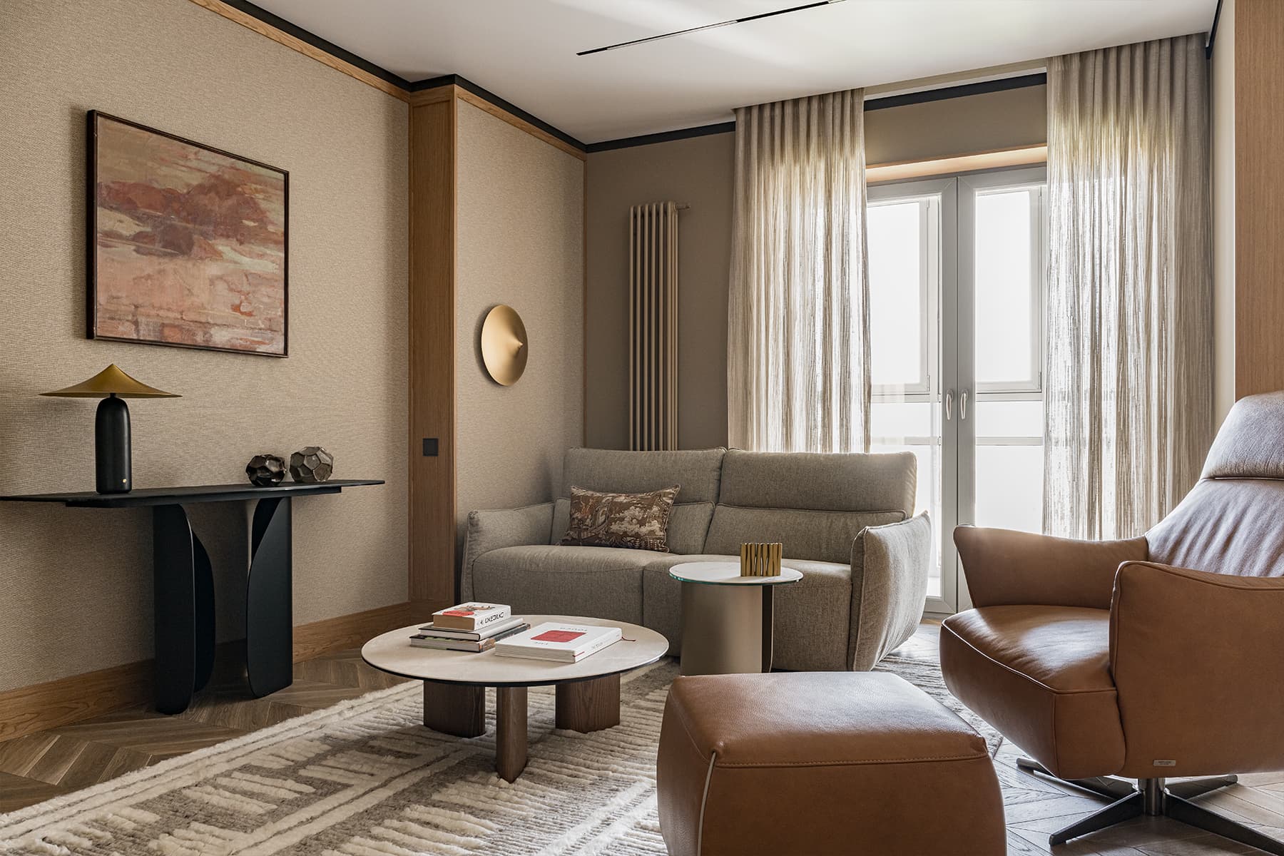 Приятные на ощупь материалы и артефакты прошлого в интерьере квартиры в Екатеринбурге — проект Ирины Чертихиной