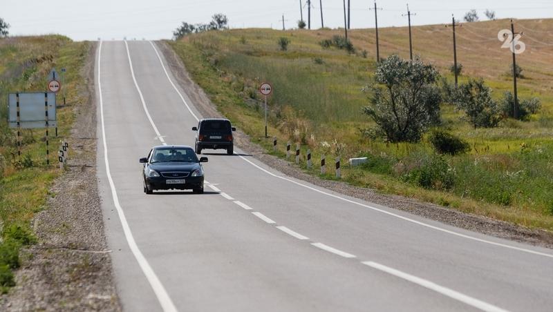 Более 50% дорожного фонда Ставрополья в 2026 году направят на сельские дороги