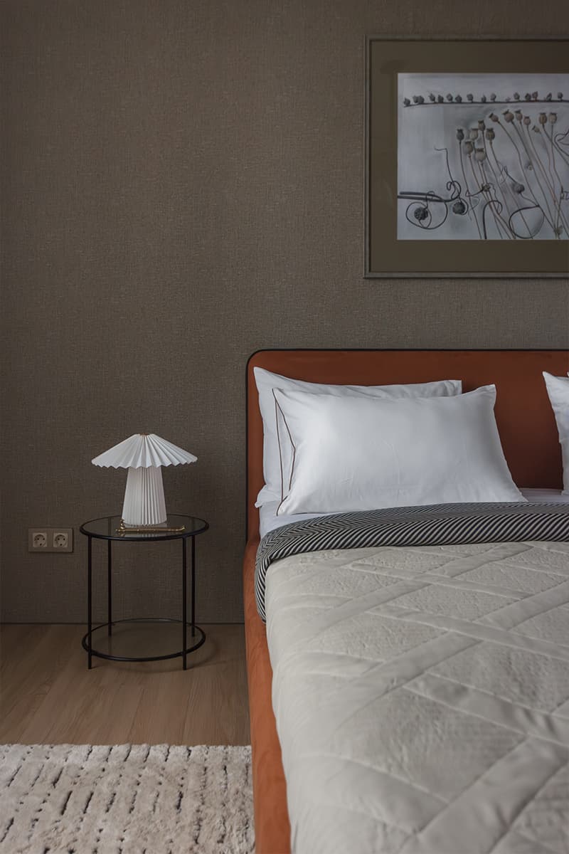 Обволакивающий интерьер компактной квартиры для мужчины — проект дизайн-студии «Воздух»