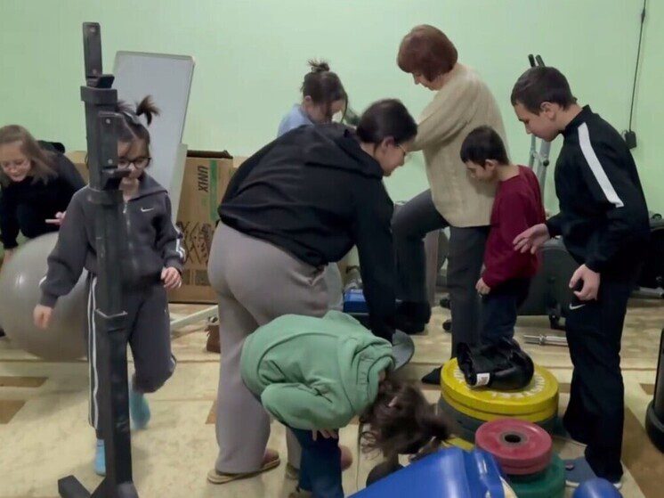 Детский дом во Владикавказе получил спортивный инвентарь