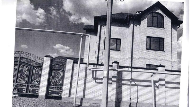 Дом с золотым унитазом экс-главы ГИБДД Ставрополья остался без покупателей