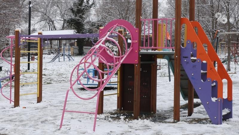 Две детские площадки построили в Благодарненском округе