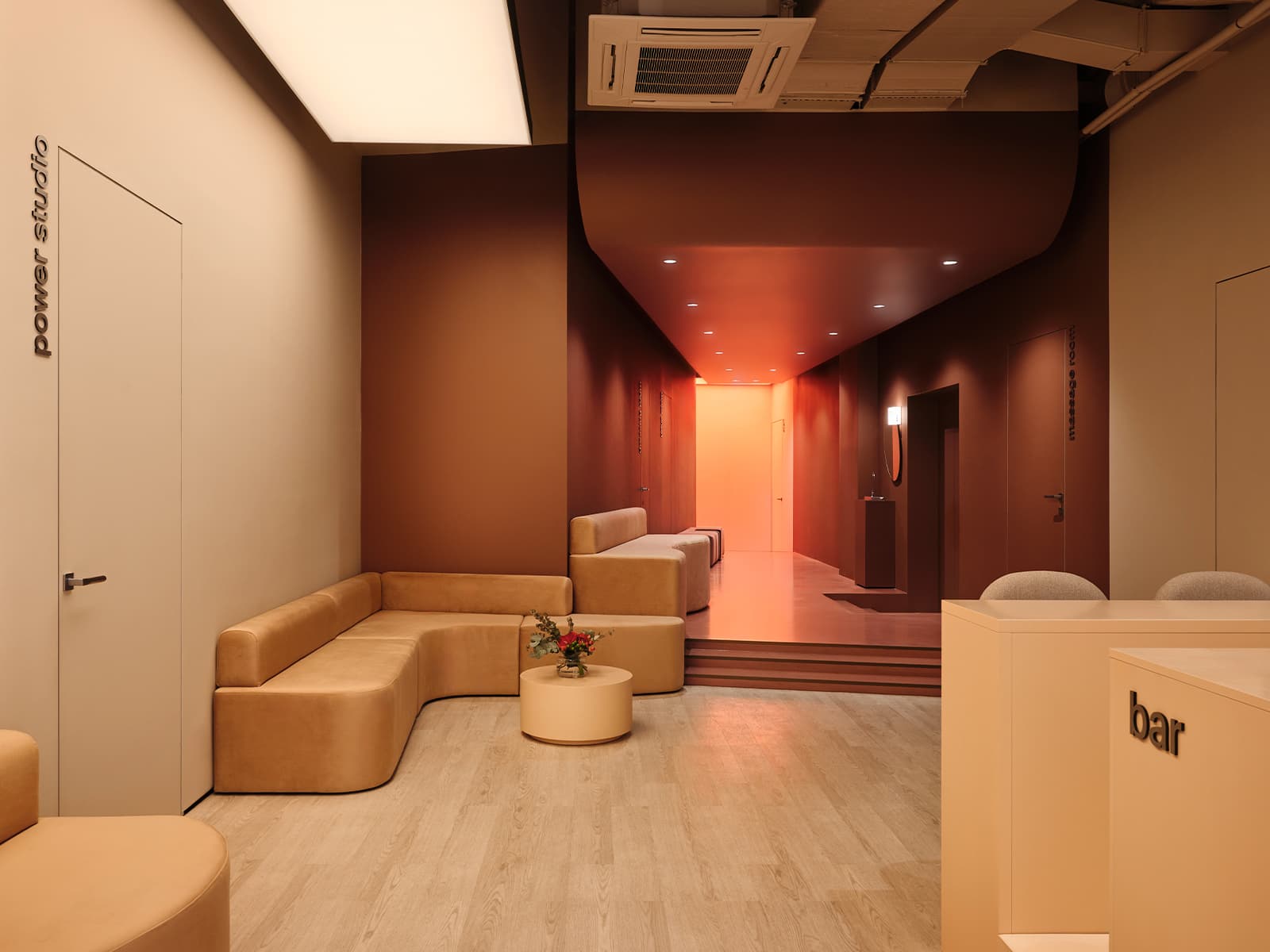 «Новая женственность» в интерьере московского фитнес-клуба — проект KIDZ