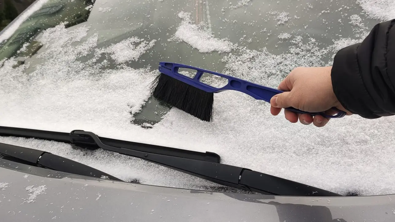 Лобовое стекло автомобиля