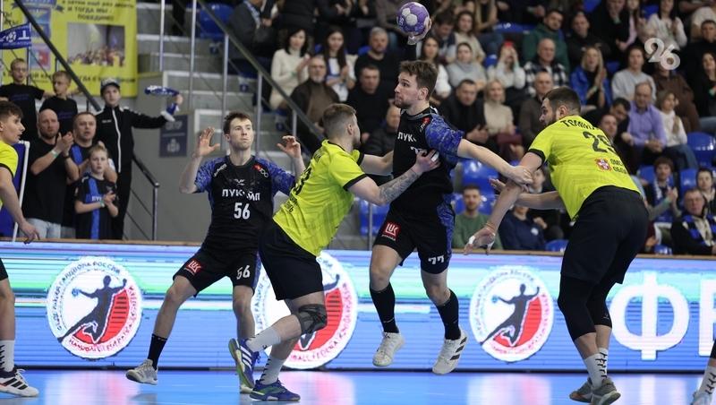 Гандболисты «Виктора» в Ставрополе одолели омских «скифов»