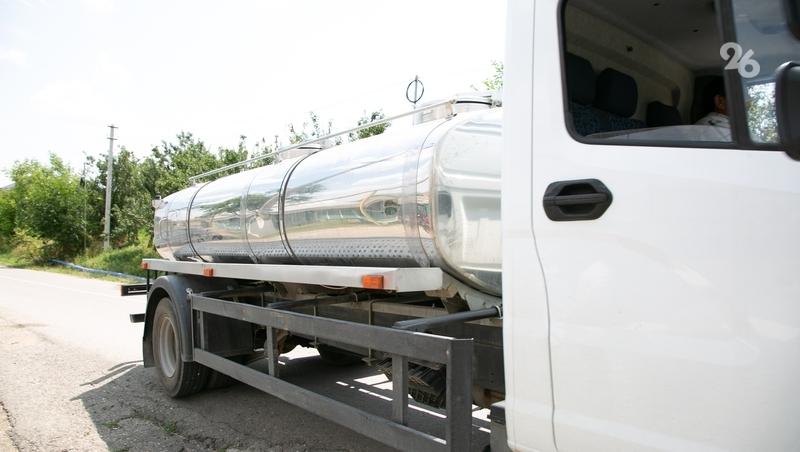Глава Ставрополья поставил задачу наладить регулярный подвоз воды в Славяновский