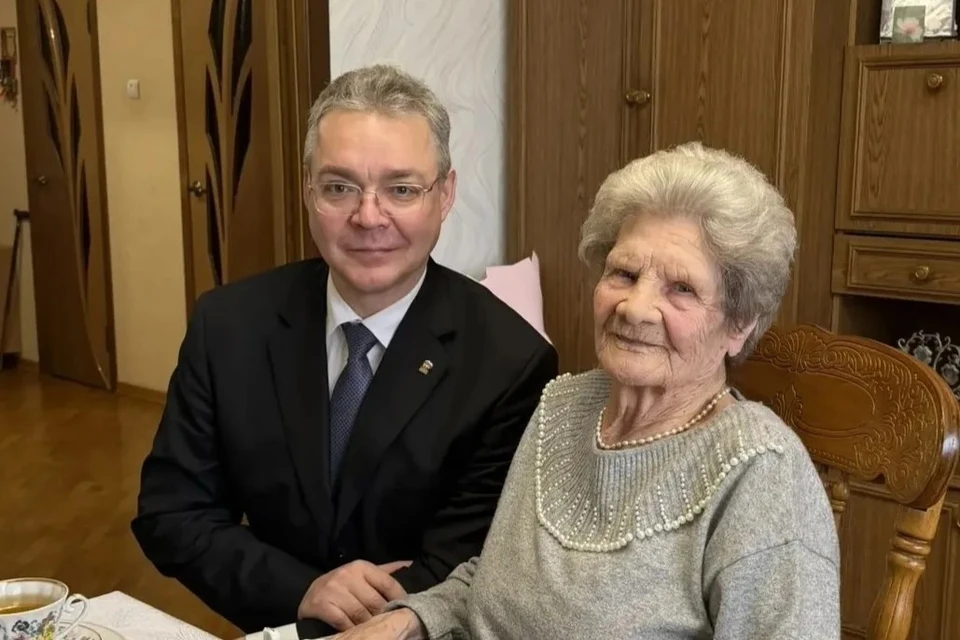 Губернатор Ставрополья поздравил ветерана со 100-летним юбилеем0