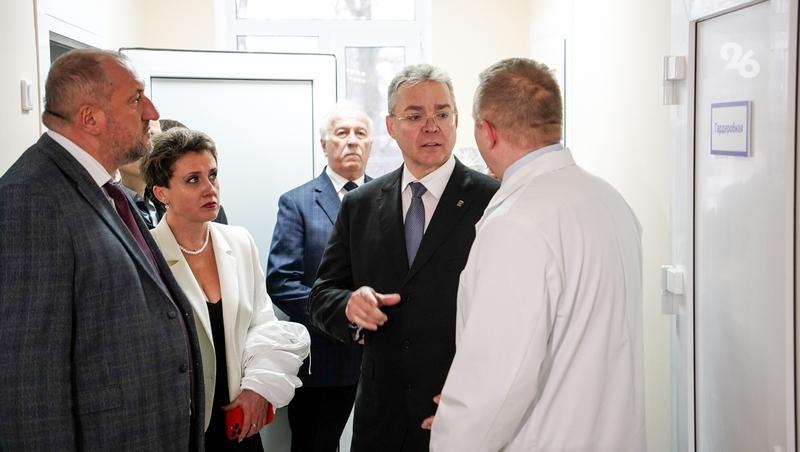 Ипатовскую райбольницу после капремонта осмотрел глава Ставрополья