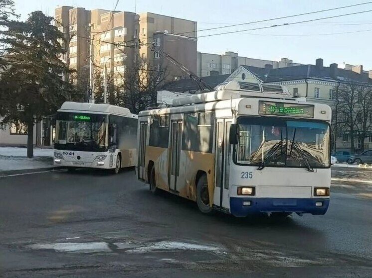 Из-за ремонта моста в Пятигорске на маршруты вышли трамваи повышенной вместимости