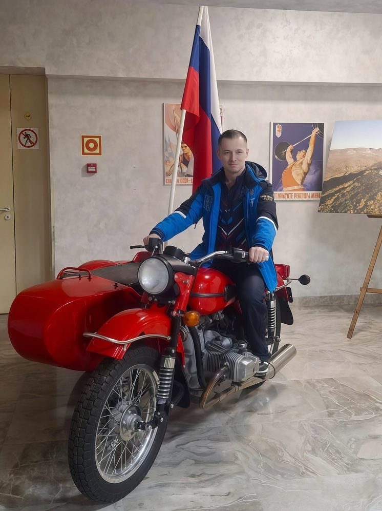 Космонавт Сергей Рыжиков встретился со спортсменами в Кисловодске