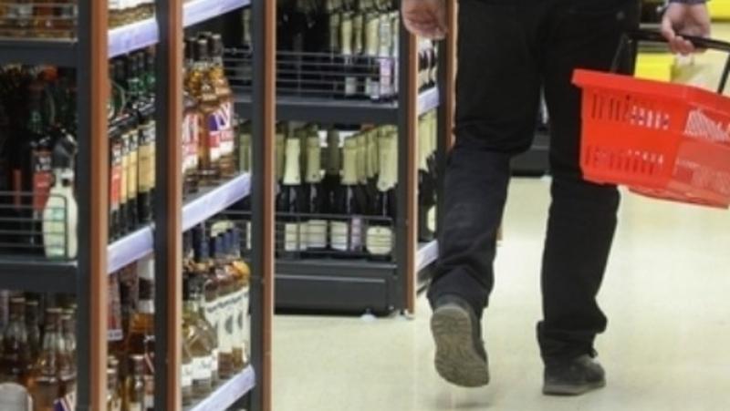 Любитель элитного алкоголя украл шесть бутылок из магазина в Кировском округе