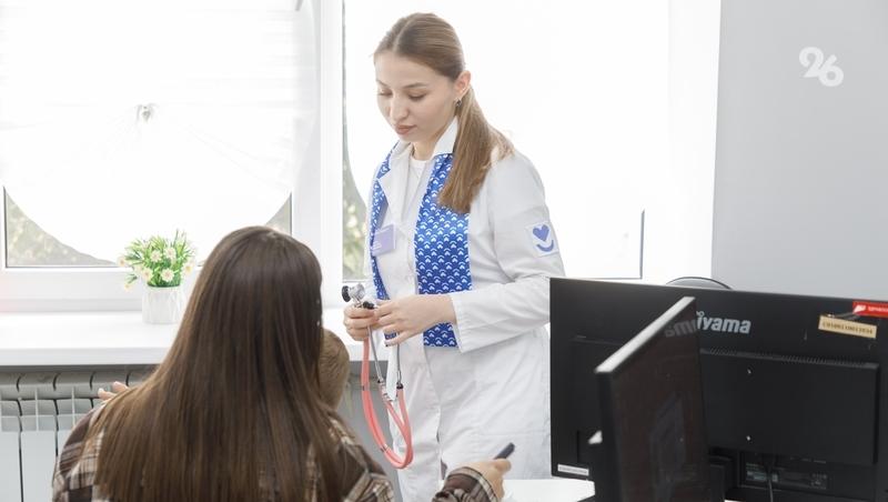 Мобильная бригада приняла более 50 пациентов в станице Подгорной Ставрополья