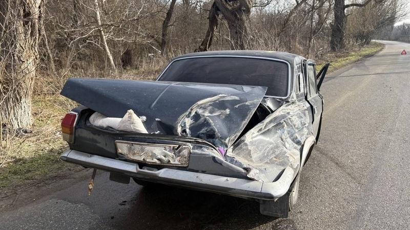 Мужчина пострадал на трассе Ставрополья в лобовом столкновении двух авто