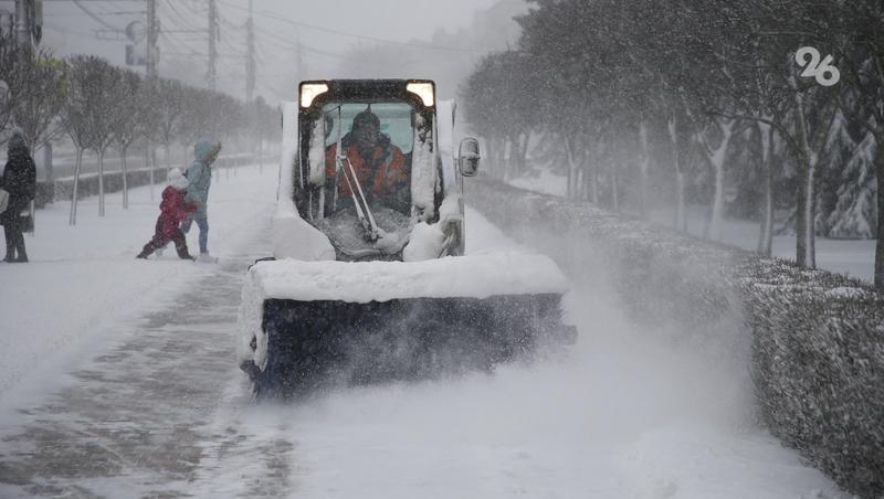 Около 1 тыс. тон реагентов использовали на дорогах Ставрополя
