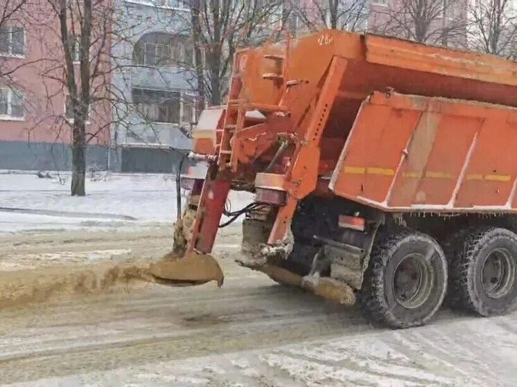 Почти тысячу тонн реагентов израсходовали в Ставрополе для расчистки дорог