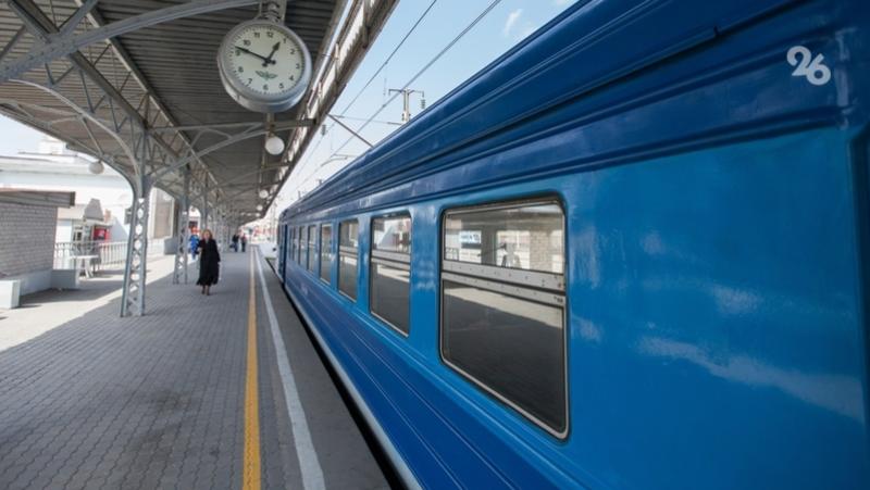 Поезд, следующий в Кисловодск из Симферополя, задерживается на девять часов