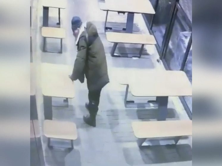 Полицейские Минеральных Вод устанавливают личность попавшего на камеры пожилого мужчины