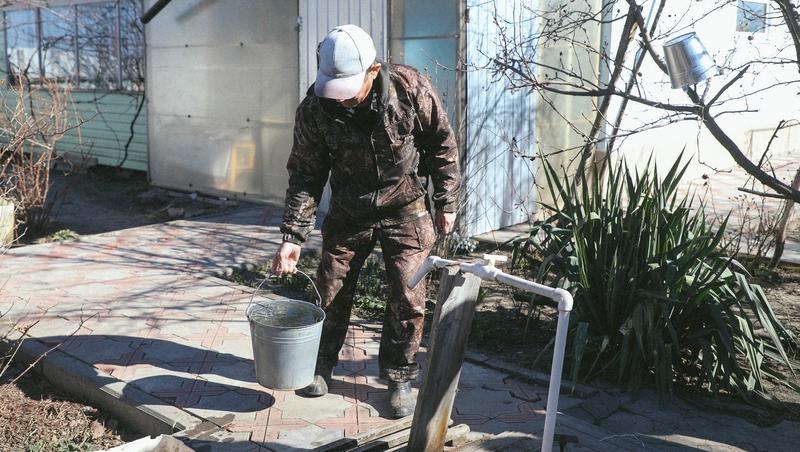 После штрафа в 600 тыс. рублей водоканал подключил ставропольца к водопроводу